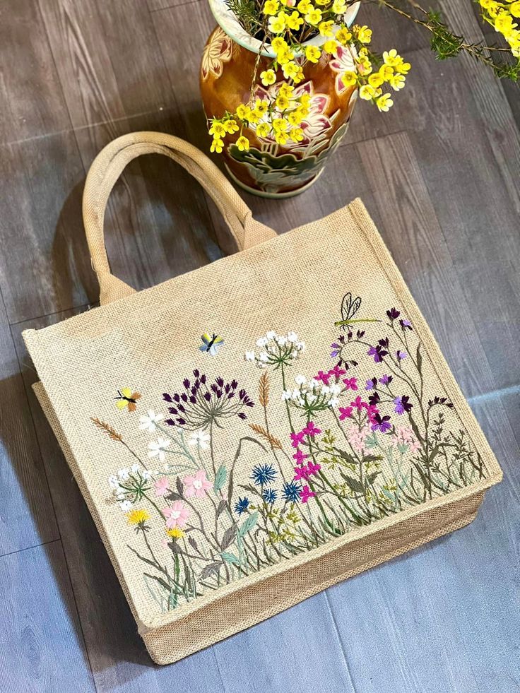 ECO-FRIENDLY JUTE BAGS